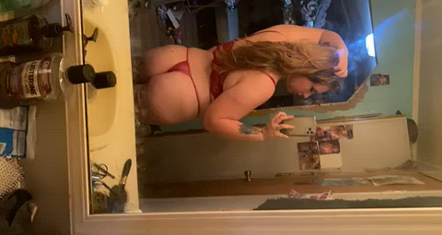 So happy it’s [F]riday, time to play 🤭❤️