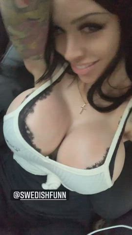 fake tits huge tits irish shaking sideboob swedish gif