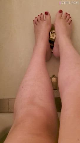 Arab Feet Feet Fetish Foot Foot Fetish Foot Worship Hairy Pussy Lebanese NSFW gif