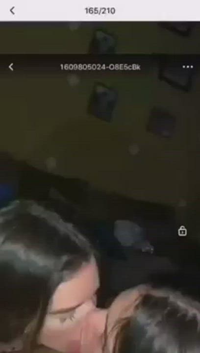 Kiss Kissing Latina gif