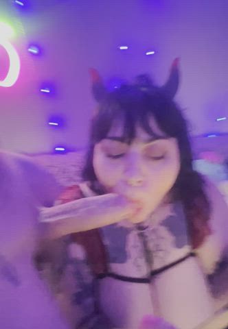 succubi LOVE gaming<3