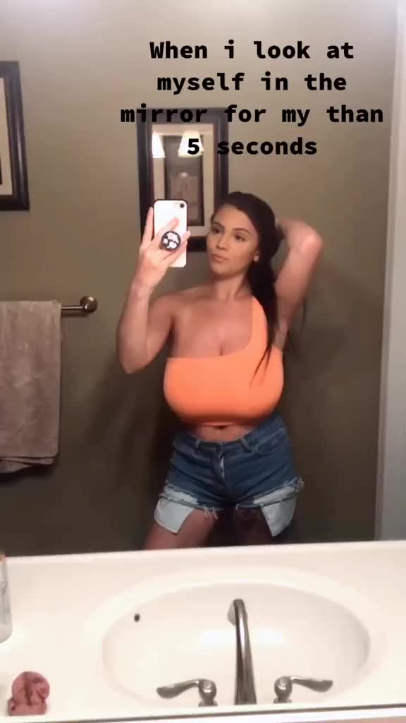 Full bosomed