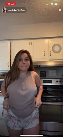 Big Tits Natural Tits Nipslip Sideboob TikTok gif