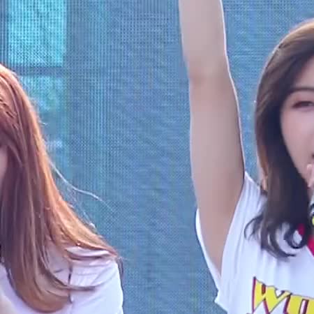 160521 Hyunyoung wink (Mach) 3 loop crop
