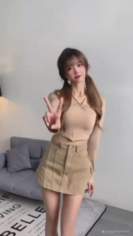 Pretty Girls Dance 谢美天 💫