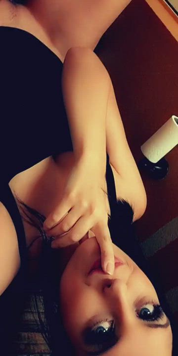 come watch me pee