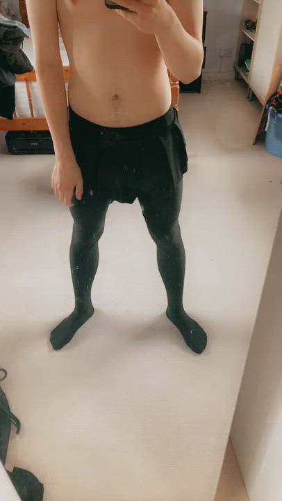 Finally 😍😍got a cage around my femboy clit😍🤤