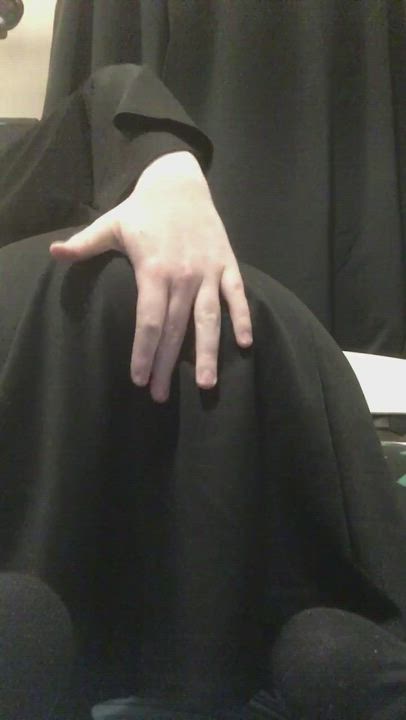 Showing off my ass <3! Dms are open!