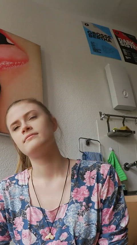 Sending a masturbating video to every guy that upvtes ☺️ (My auto reply is on)add