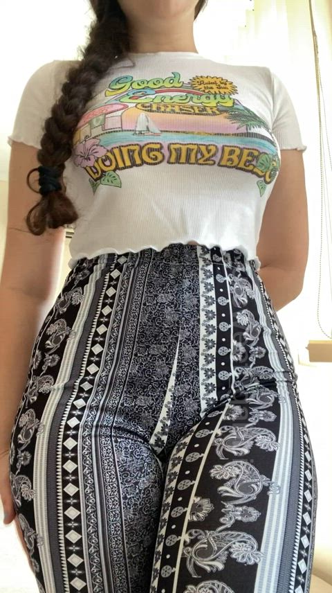 Nobody expects a tiny girl like me to be packing so much ass