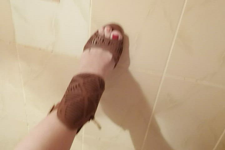 BareFootMilf Feet Feet Fetish Fetish Heels High Heels Toe Sucking Toes Porn GIF by