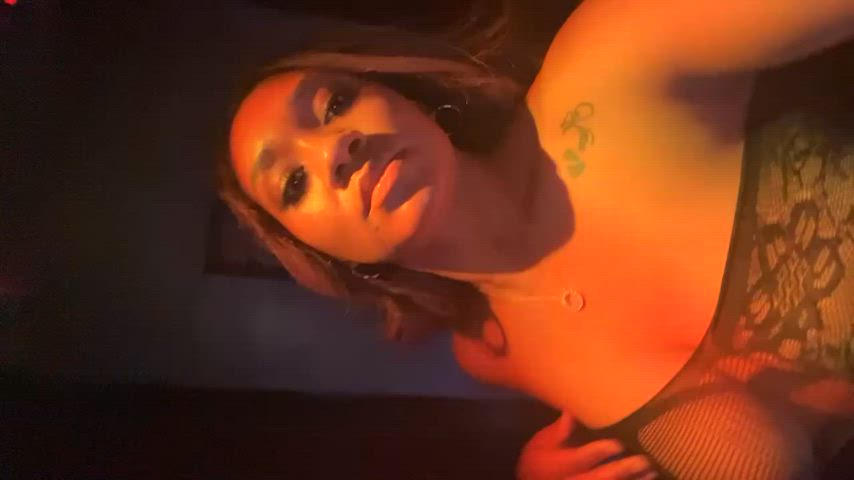 Like my outfit?