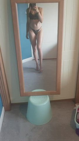 What do you think o[f] me babysitting in your house ?
