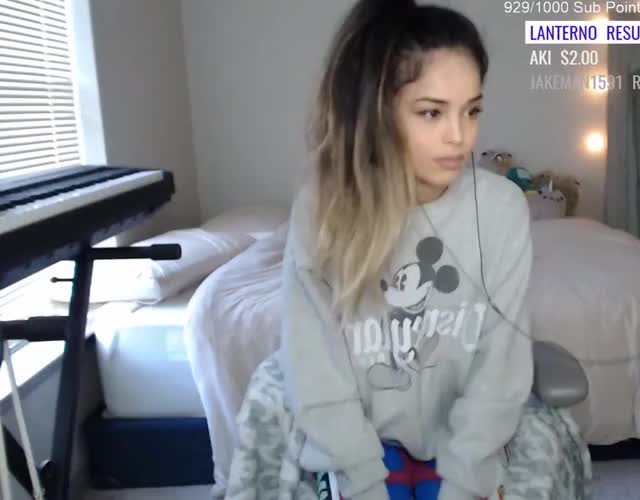 Valkyrae D.Va Leggings