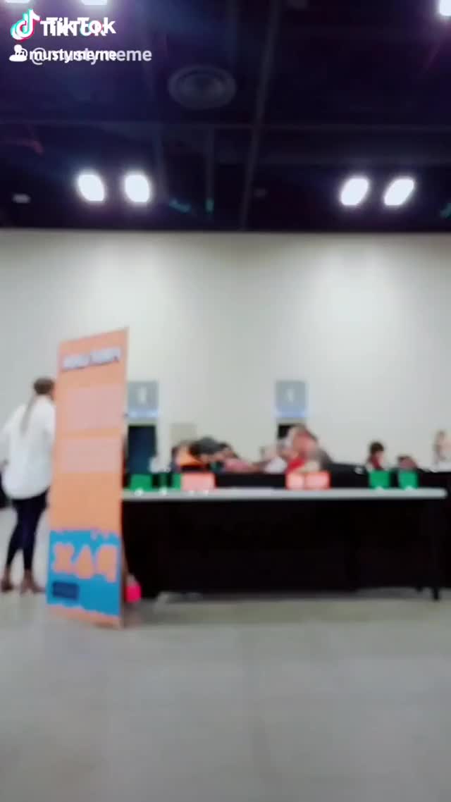 I know its blurry #pax #hitormiss #meme #dab #cosplay #dank #dankmeme #miakhalifa