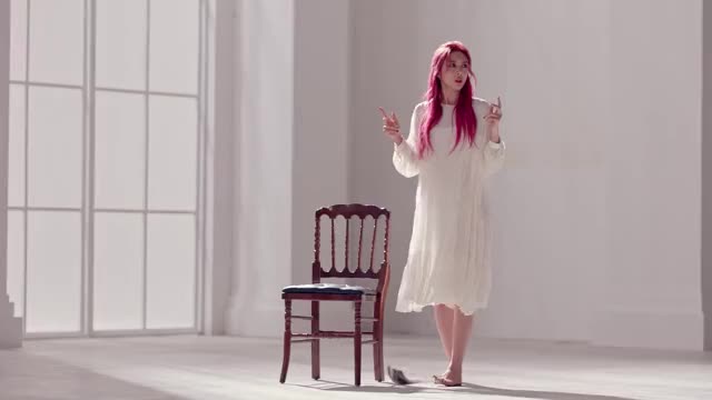 Dreamcatcher(드림캐쳐) 'PIRI' MV - YouTube 5