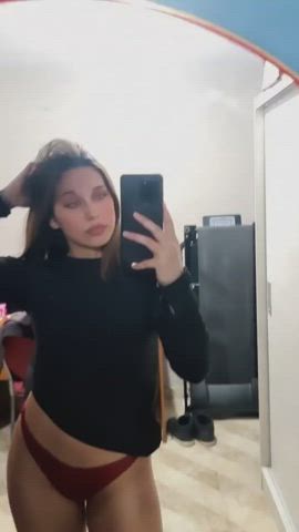 Barely legal 🤫 older men's favorite 😏 Perfect girlfriend 🍐 Online all