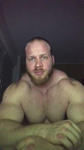 Pecs Flexing