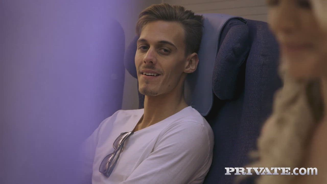 Mia Malkova and Chris Diamond do something on the plane and absolutely no one notices.
