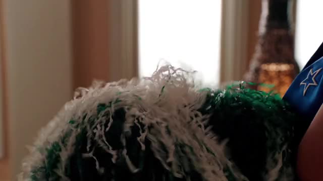Jennifer Love Hewitt - The Client List - S02 E11 - cheerleading outfit, serving client
