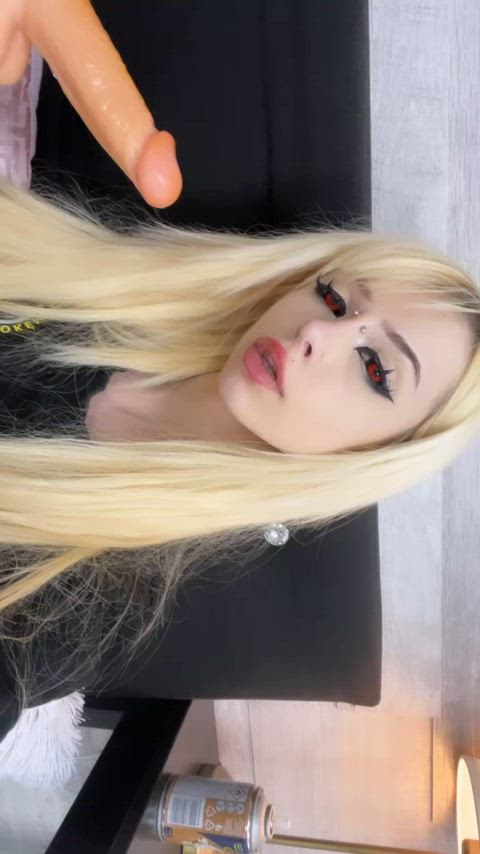 Good gal with a dirty mind
