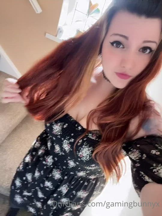 Upvote for a blowjob video in your DMs ?