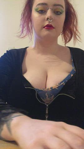 bbw green eyes smoking gif