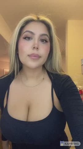 Amazing Tits on Thirst-Trapping Slut