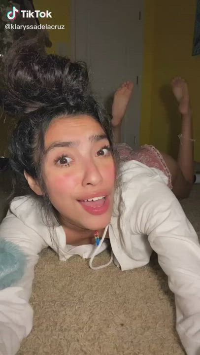 Would yall suck a fart out her ass?