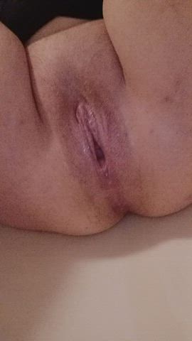pushing my piss out, felt so good❤️