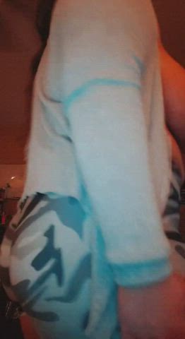 My ass never gets the attention that my tits do, do you like it?