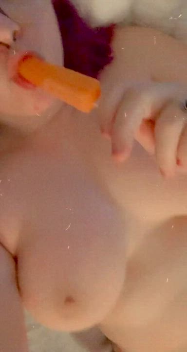 Popsicles are so nice during summer