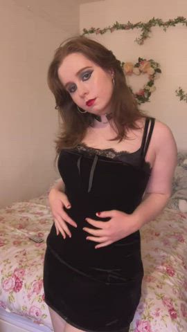 chubby goth girls >>