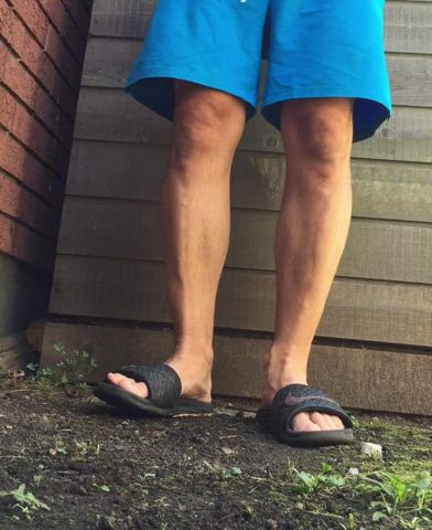 exhibitionism exhibitionist outdoor pee peeing piss pissing gif