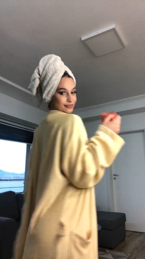 Hope you like to see my shaky ass in the morning