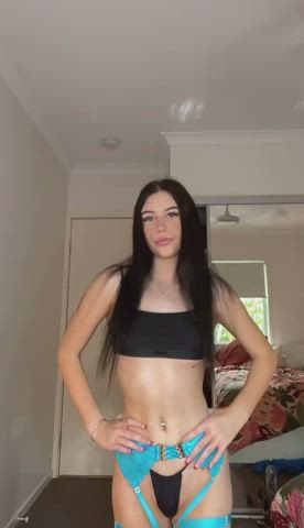 i hope my height isnt a turn off.. i'm 4'11