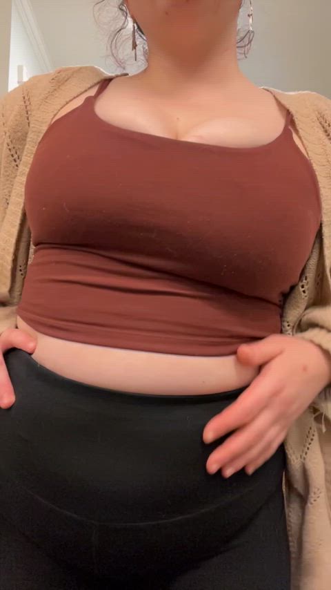 Nothing chases the cold Monday blues away like a good, cozy titty drop.