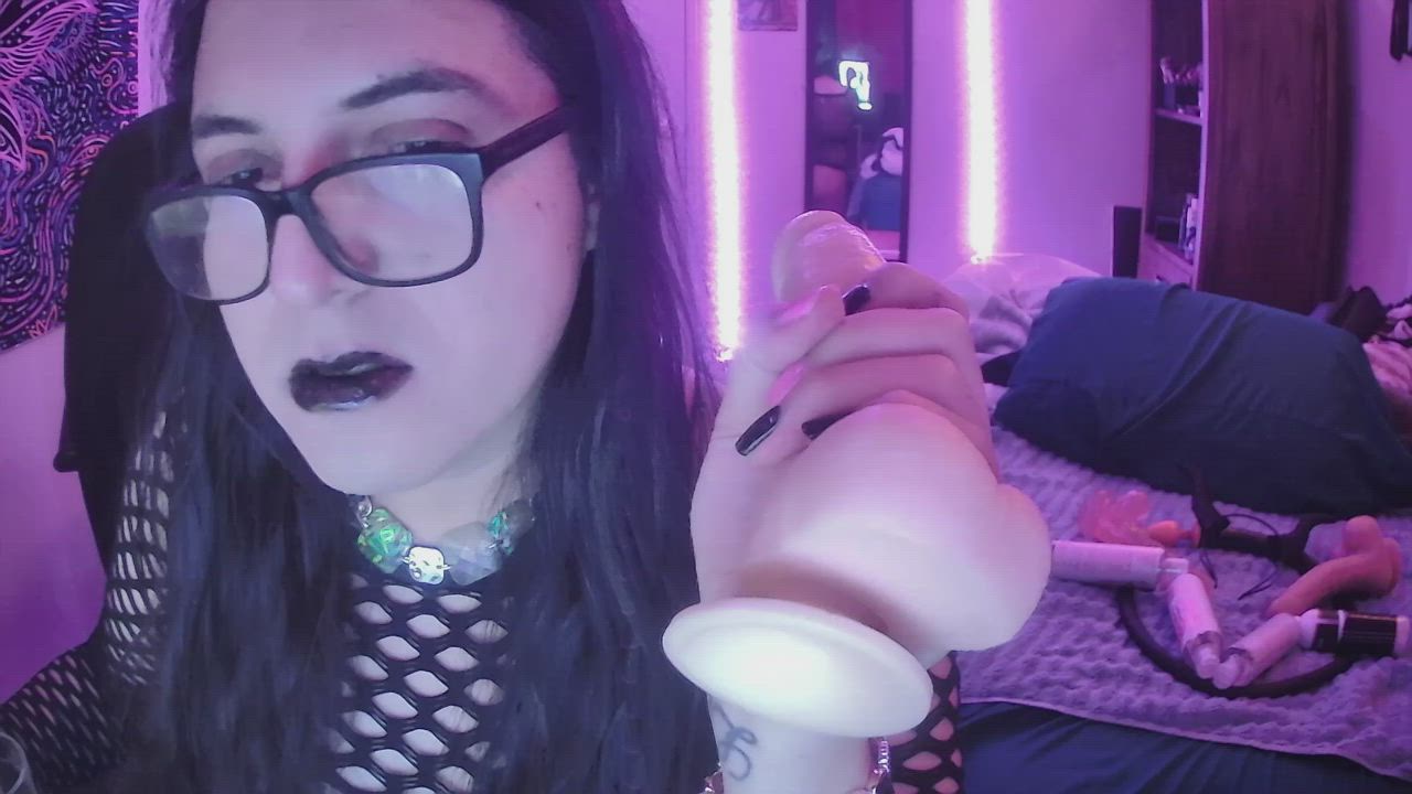Bisexual Femboy bottom wants to death grip your cock <3
