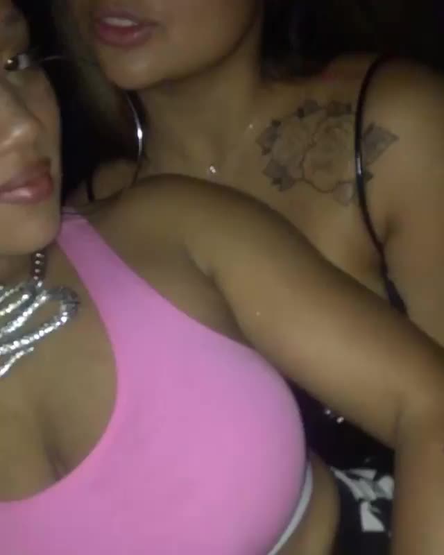 C'mon boo gimme kiss ? @therealmsj_ This was up in VIP on the top deck of @iamjamiefoxx's