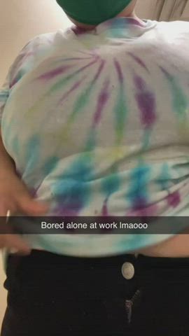 What happens when I’m alone at work😚
