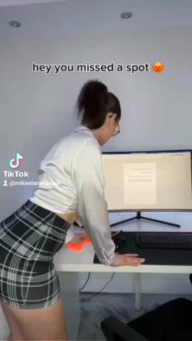 TikTok Teacher Crossdressing by lariokaramouna