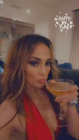 brunette celebrity cleavage jennifer lopez natural tits small tits gif