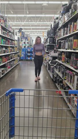 [23] sooo many little kids running around ontop of walmart workers following us..