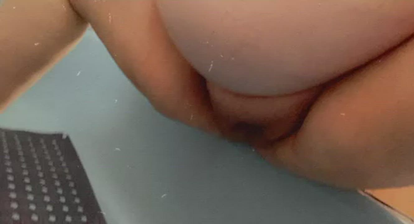 BBW Pee Pussy gif