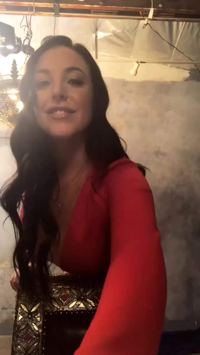 Angela Vixen 2