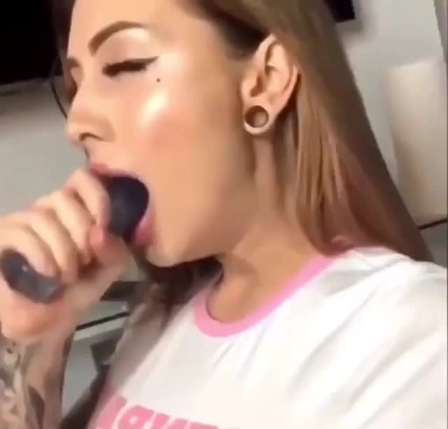 deepthroat