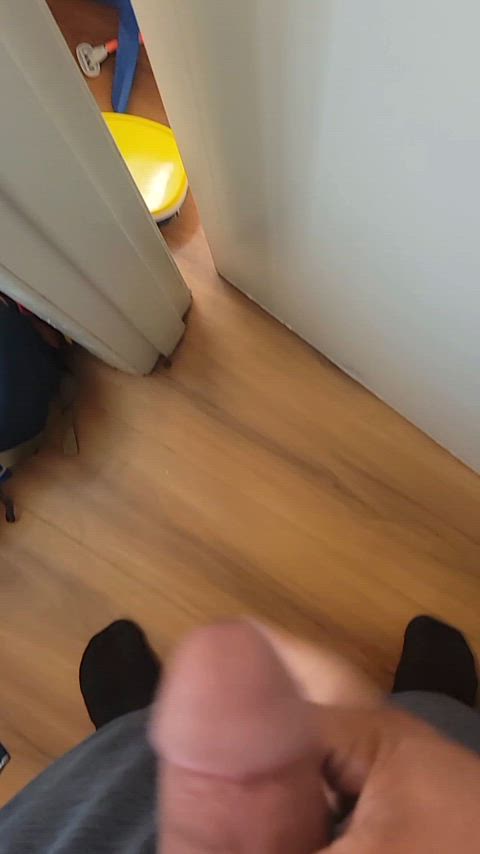 Who wants this cum?