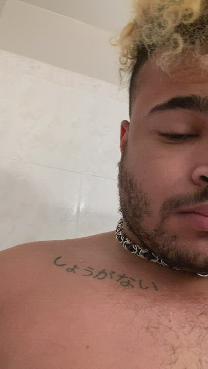 Keeping my promise to Daddy that I’ll stretch my hole daily ?