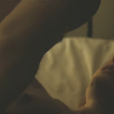 Gillian Anderson (Closure - 2007)