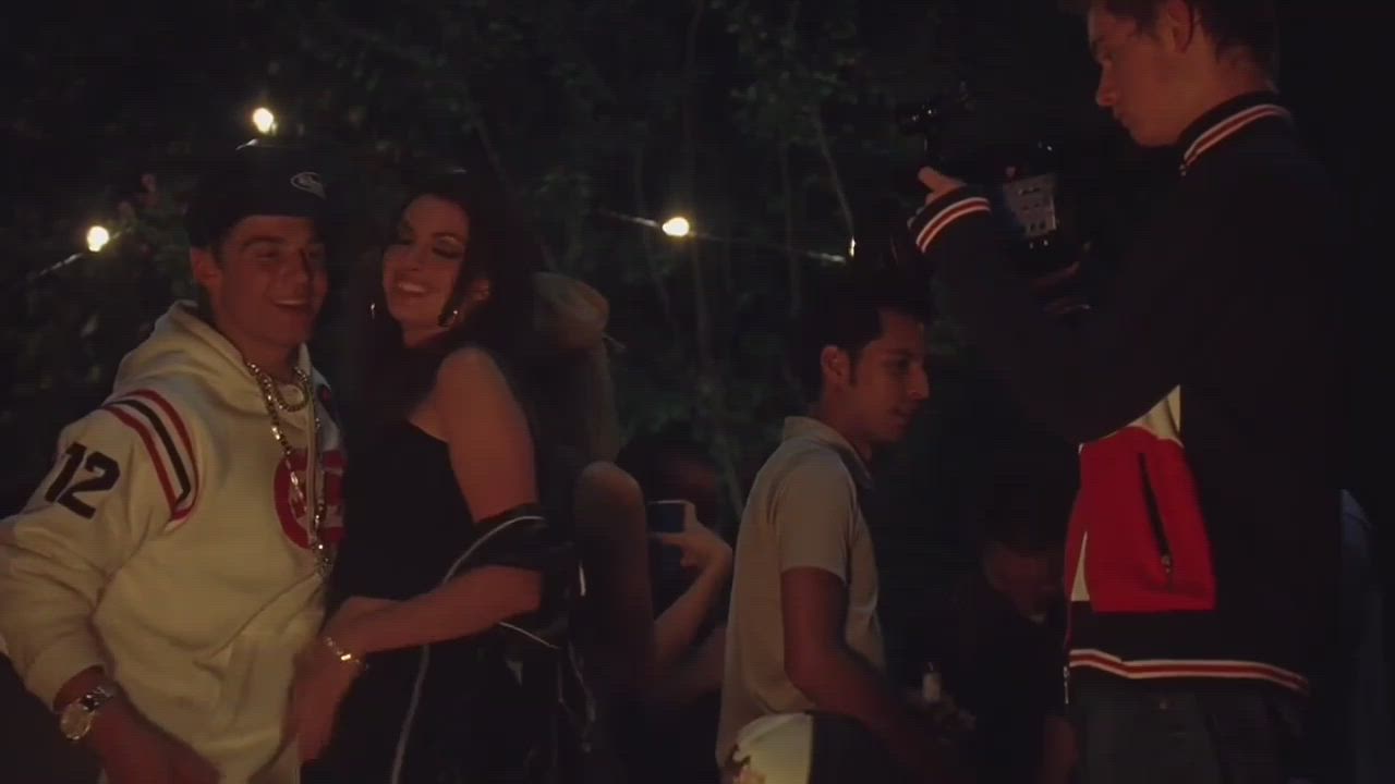 Anne Hathaway's such a hot slut